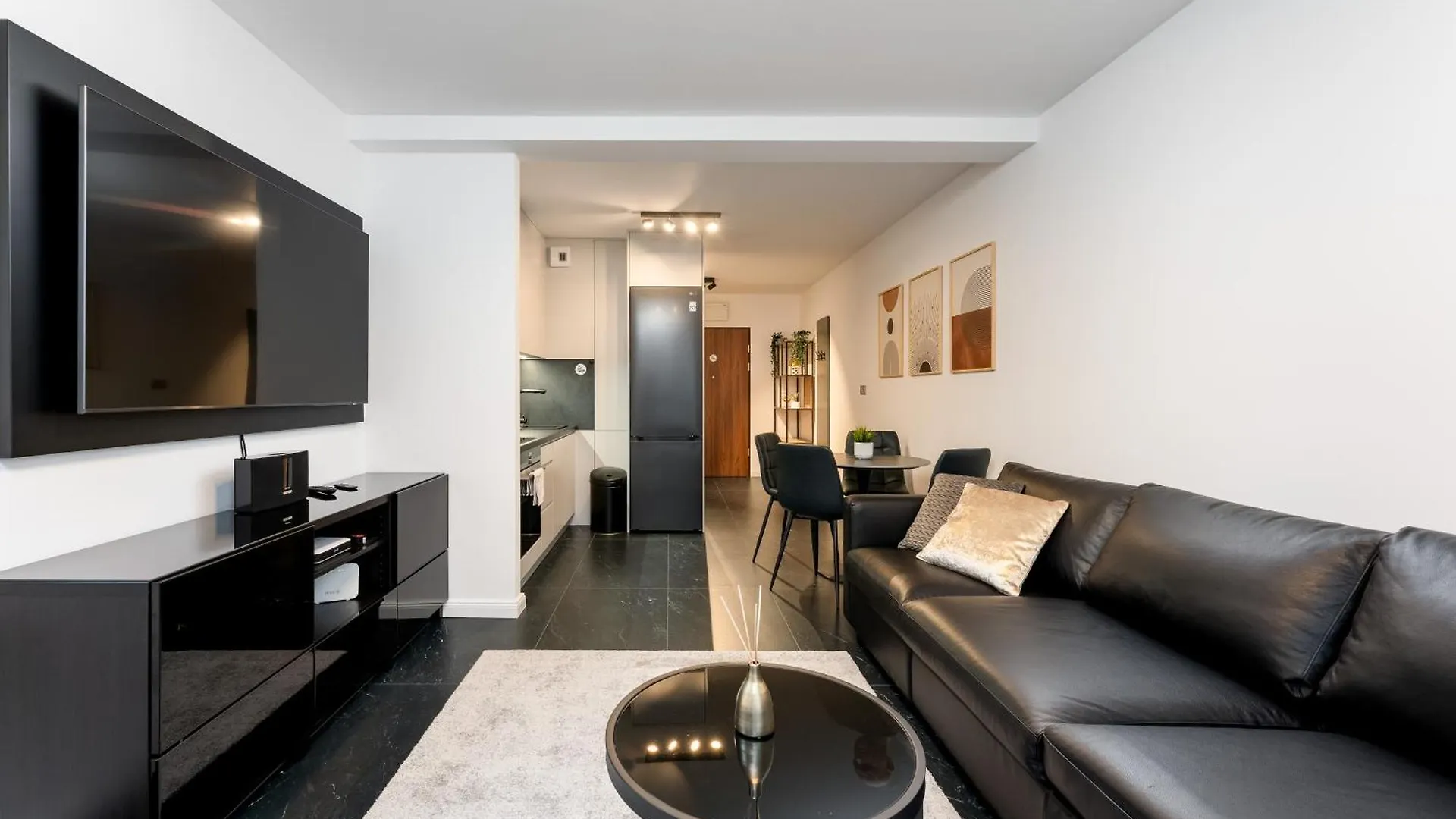 Apartments Deluxe Barcelona 55 Krakow Poland